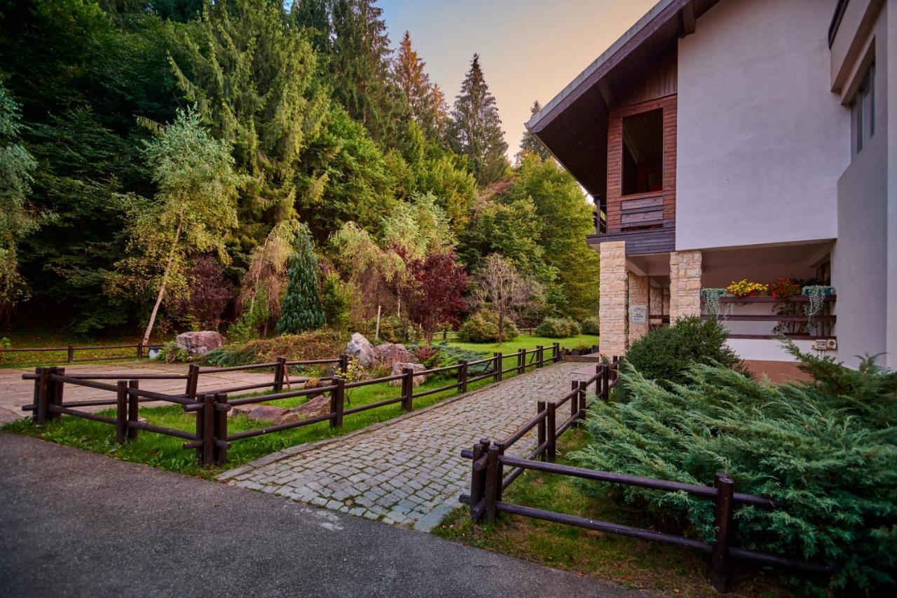 Hotel & Restaurant Sofia Сучевица Екстериор снимка