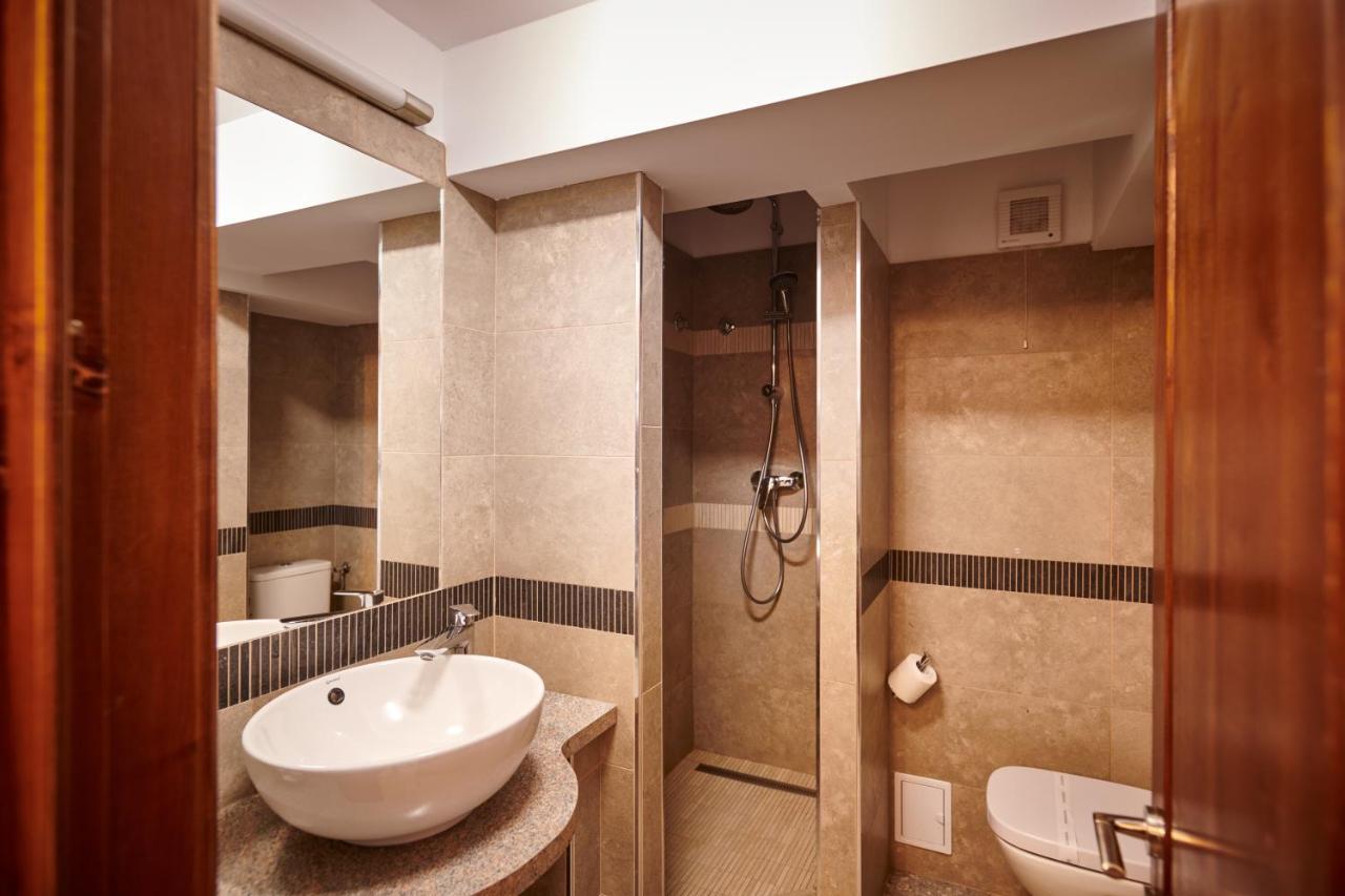 Hotel & Restaurant Sofia Сучевица Екстериор снимка